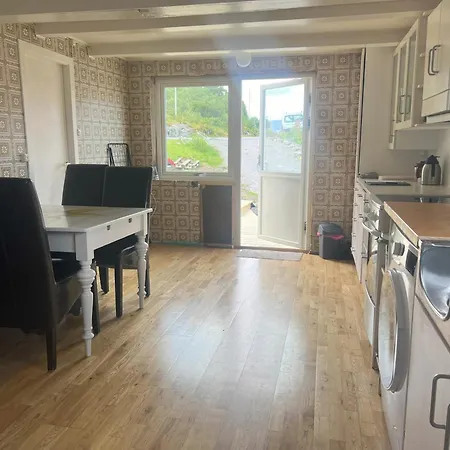 Fiskesenter Birkeland Han/Misafirhane *